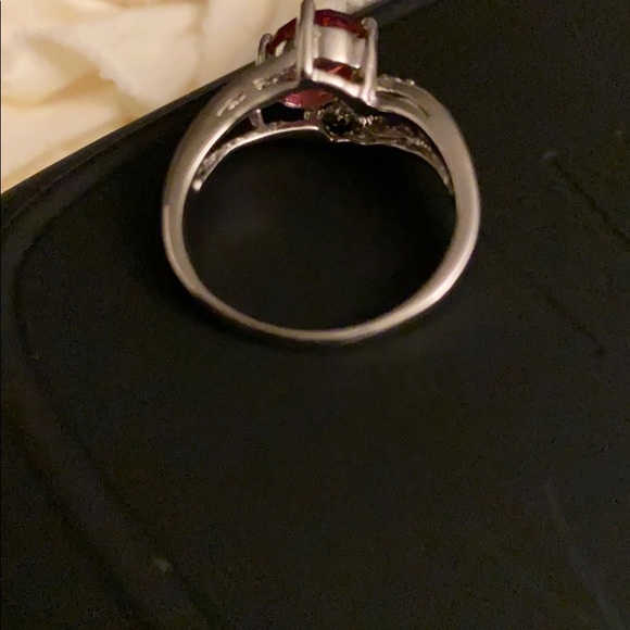 Red Ruby inspired Costume Jewelry Ring - Picture 4 of 7